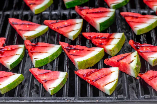 Gegrilde Ananas-Watermeloen Spiesjes met Honing-Limoen Glazuur